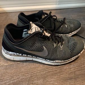 Gray Black & White Nike Free 5.0 Sneakers